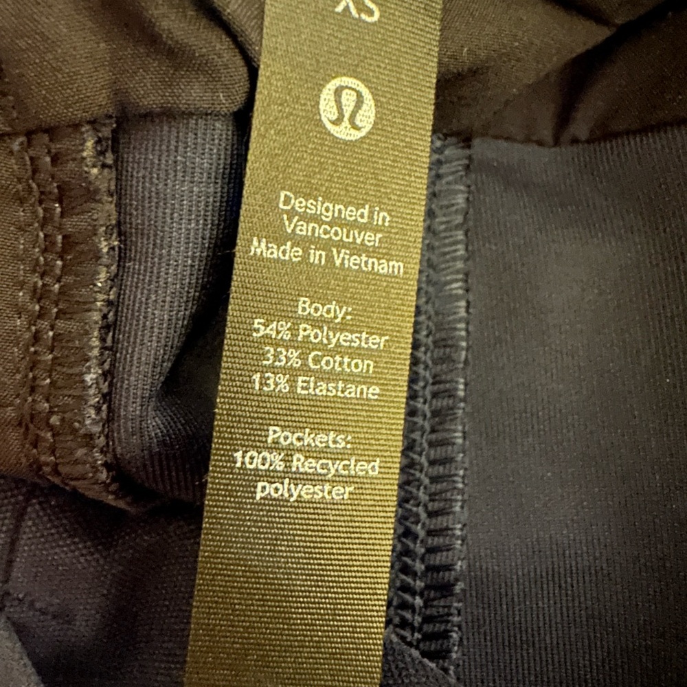 lululemon athletica Men's Dark Blue Pants - Picture 3 of 3